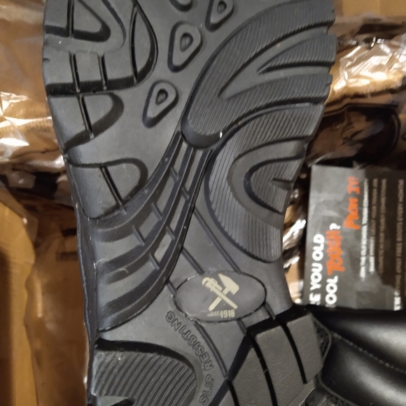 New Iron Age 6" Trencher Work Boot 9W - Picture 2 of 4